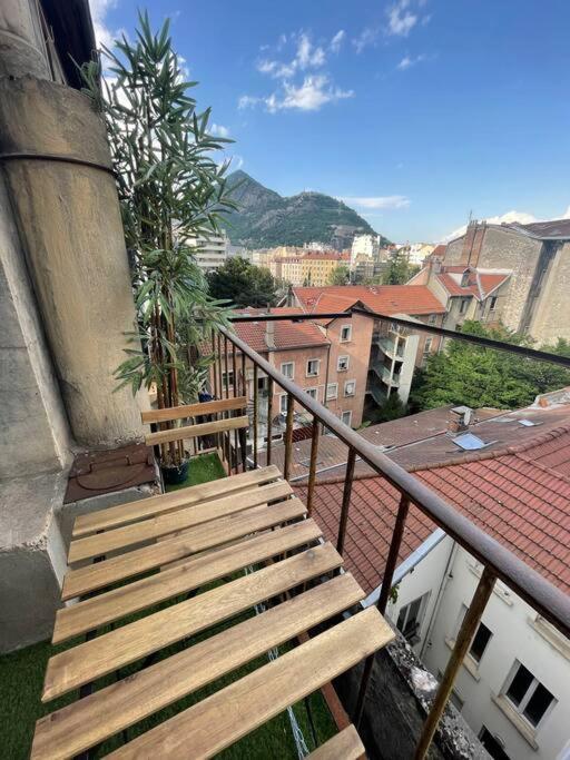 St Bruno - « Palmiers » Appartement *